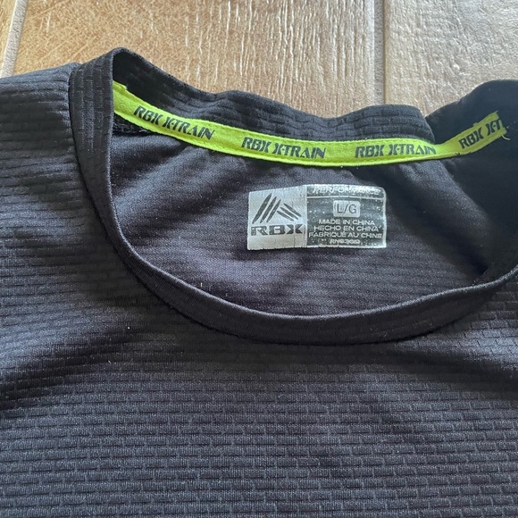 RBX Black Short Sleeve 100% Polyester Athletic Shirt Men's Large - Picture 3 of 8